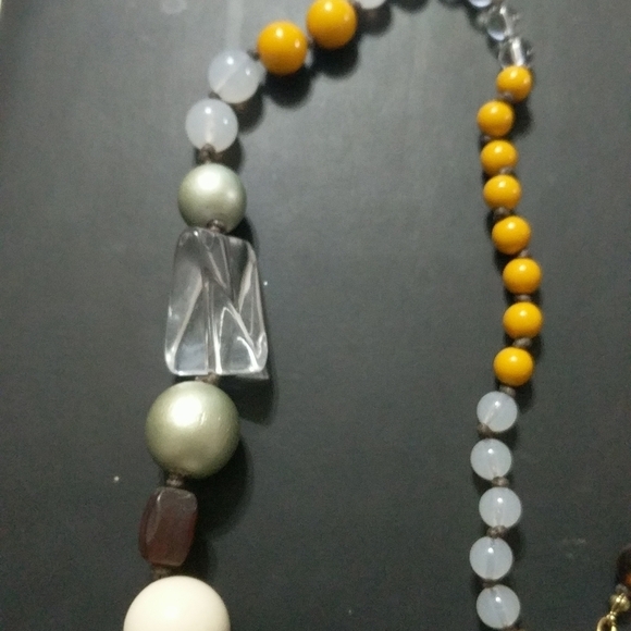 Funky Chunky Yellow Brown Grey Translucent Beaded Statement Necklace - Picture 3 of 4